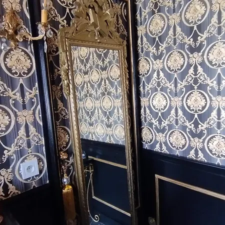 Le Palazzo Yes Bed & Breakfast