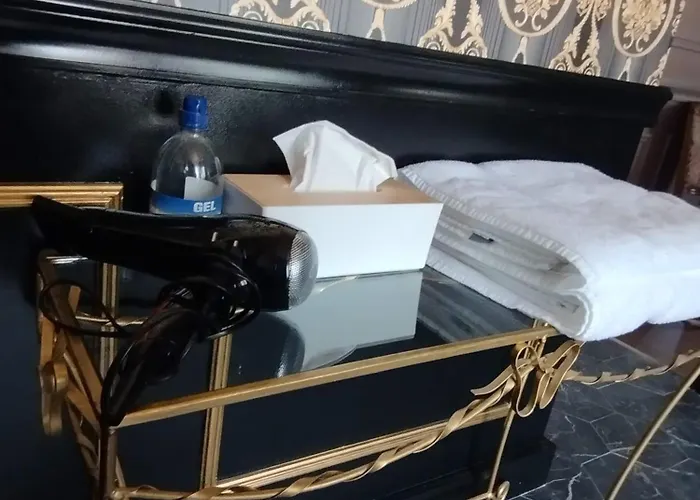 Le Palazzo Yes Frühstückspension 3*